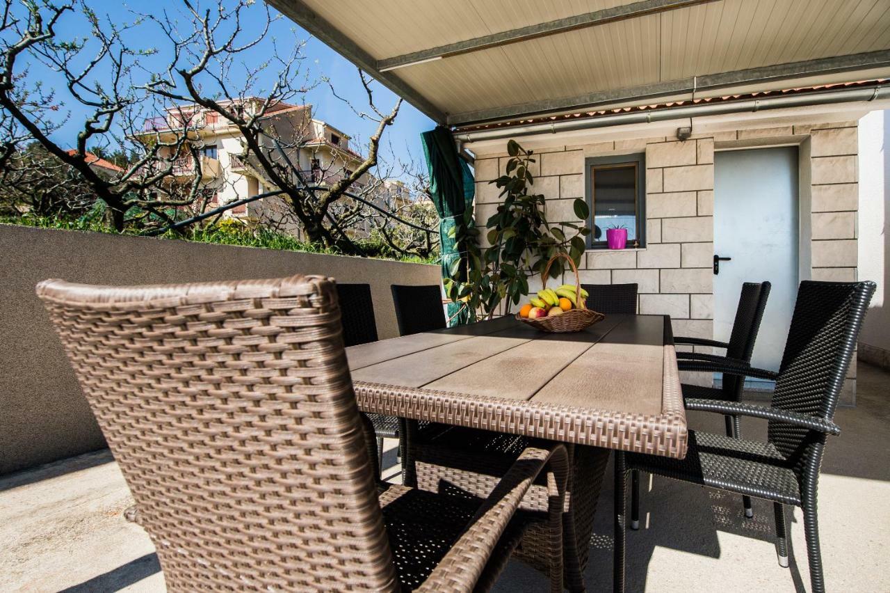 Apartmani Mila Podstrana Exterior photo
