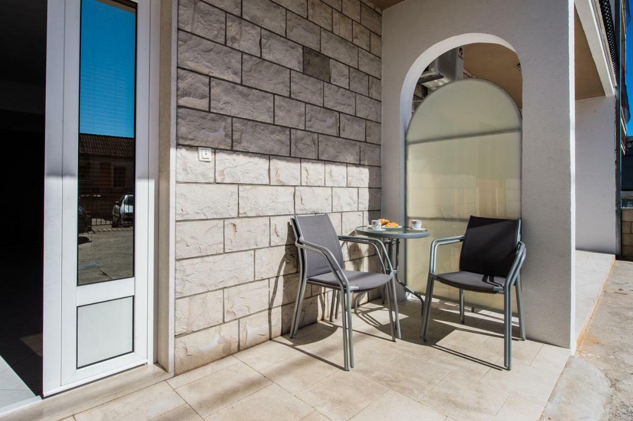 Apartmani Mila Podstrana Exterior photo